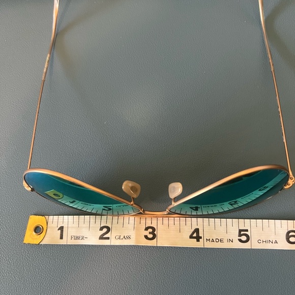 Ray Ban Aviator Sunglasses Green Lens and Gold Frames - Picture 13 of 14